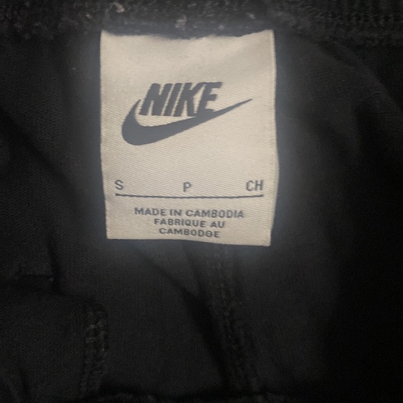 sweatpants - Picture 3 of 4